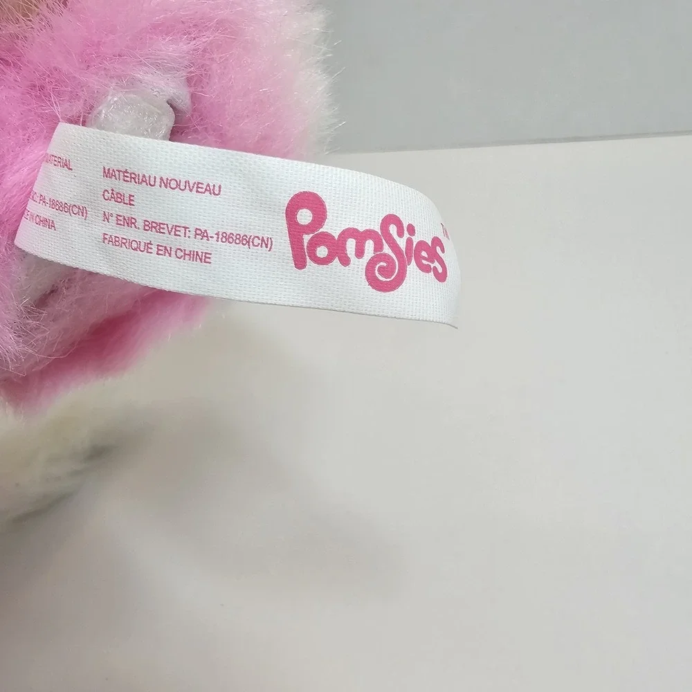 Pomsies Blossom Pink Cat Pet Talking‎ Interactive Toy Plush Pink. Purrs